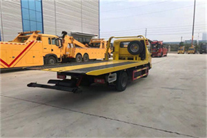 静宁非事故拖车